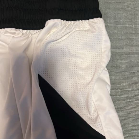 Official NBA G LEAGUE Combine Invite Adidas Shorts - Picture 7 of 9